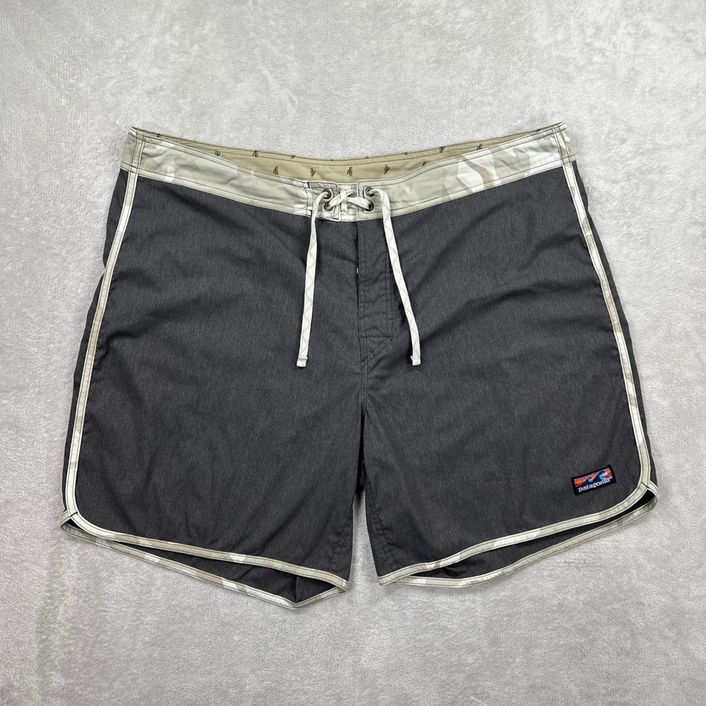Patagonia Board Shorts Mens 40 Gray Scallop Hem Camo Trim Stretch Summer Casual - Picture 1 of 10